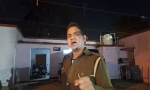 सुरक्षा का भरोसा दिलाने वाली यूपी पुलिस अब खुद सुरक्षित नहीं