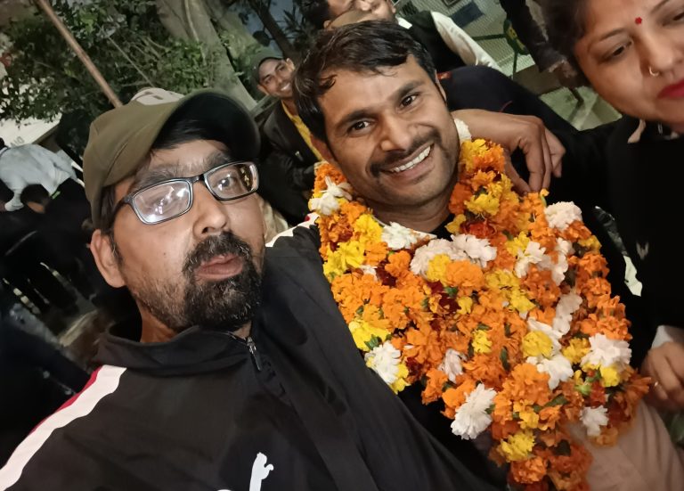 दी बार एसोसिएशन एंड लाइब्रेरी 2024 चुनाव अध्यक्ष पद पर अधिवक्ता प्रदीप कुमार सिन्हा उर्फ बबली ने लहराया परचम