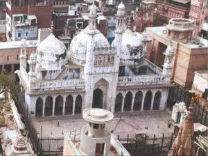 ज्ञानवापी में रात को गूंजी घंटियां, शंखनाद, 31 वर्ष बाद पूजा की तस्वीरें आईं सामने
