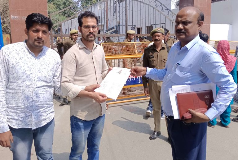 युवा कांग्रेस के बैंक खाते आयकर विभाग द्वारा असंवैधानिक रूप से सीज़ किए जाने पर राष्ट्रपति को भेजा ज्ञापन
