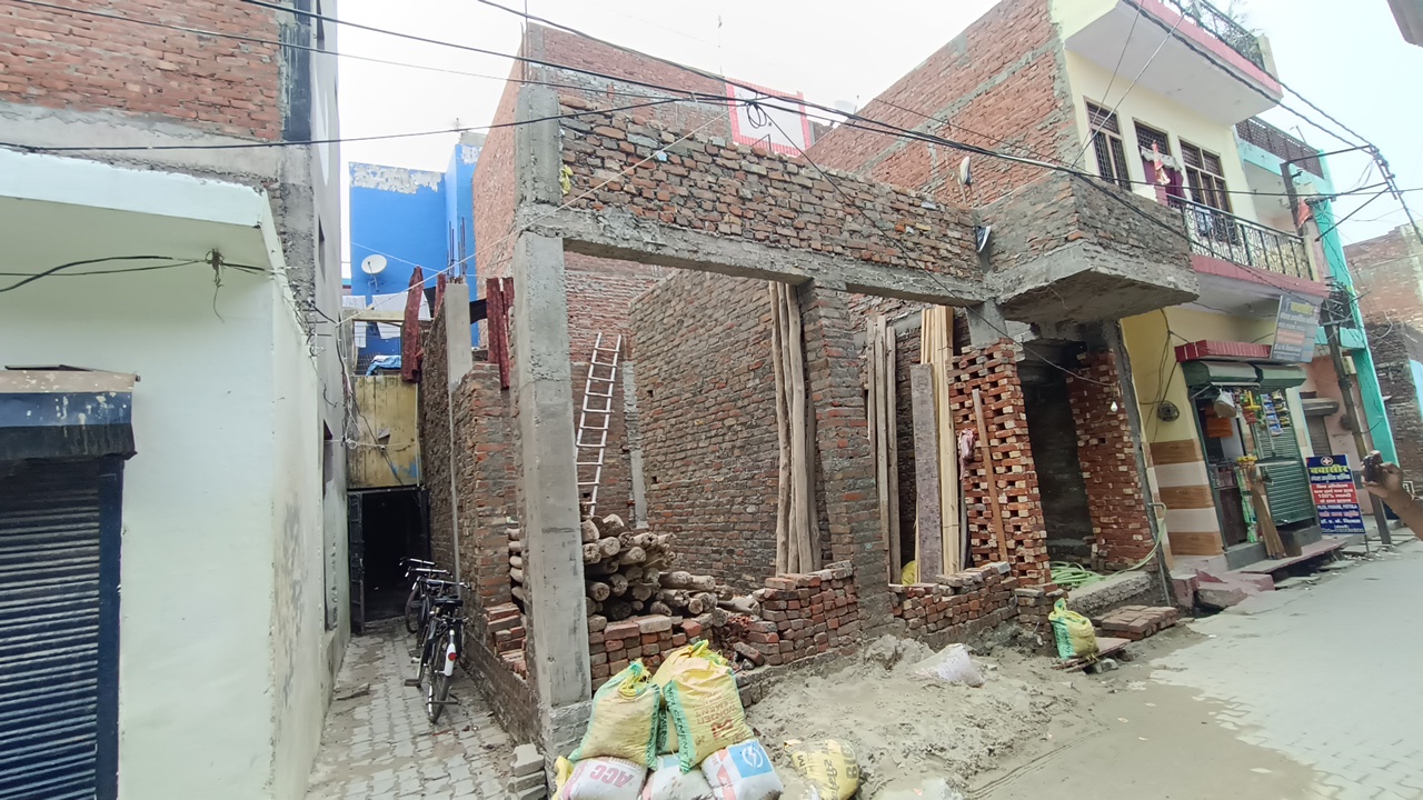 पीड़ित ने रास्ते को लेकर मुरादाबाद विकास प्राधिकरण से लगाई न्याय की गुहार।