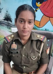 यूपी पुलिस की महिला उपनिरीक्षक रिश्वत लेते रंगे हाथ गिरफ्तार