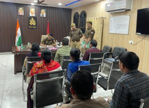 पुलिस अधीक्षक नगर, मुरादाबाद द्वारा जनसुनवाई में आए फरियादियों की सुनी गई समस्याएं,