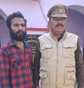शराब के नशे में पुत्र ने की पिता से मारपीट अभद्रता पुलिस ने गिरफ्तार कर भेजा जेल
