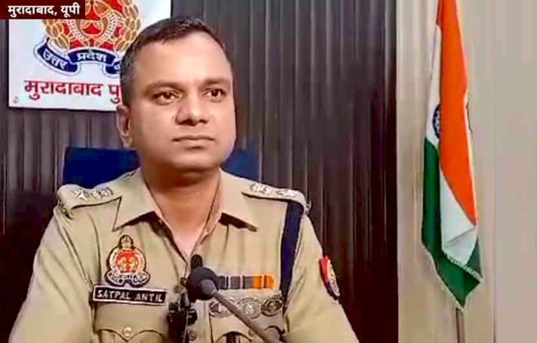 मुरादाबाद : चार इंचार्ज को मिलकर क्लस्टर मोबाइल, पूर्ण रूप से सद्भावपूर्ण त्योहार मनाने को प्रतिबद्ध दिखी जिले की पुलिस