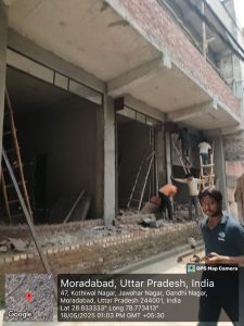 निजी ठेकेदार और मुरादाबाद विकास प्राधिकरण के कर्मचारियों की मिलीभगत से बिना मानचित्र के हो रहा मॉल का निर्माण