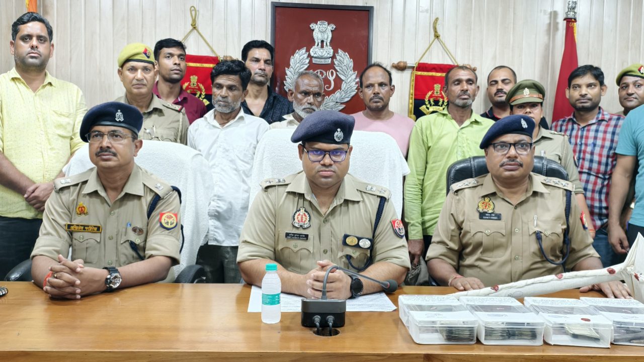 बाप ने बेटे की शूटरों को सुपारी दे कराई हत्या, पुलिस ने किया खुलासा चार गिरफ्तार