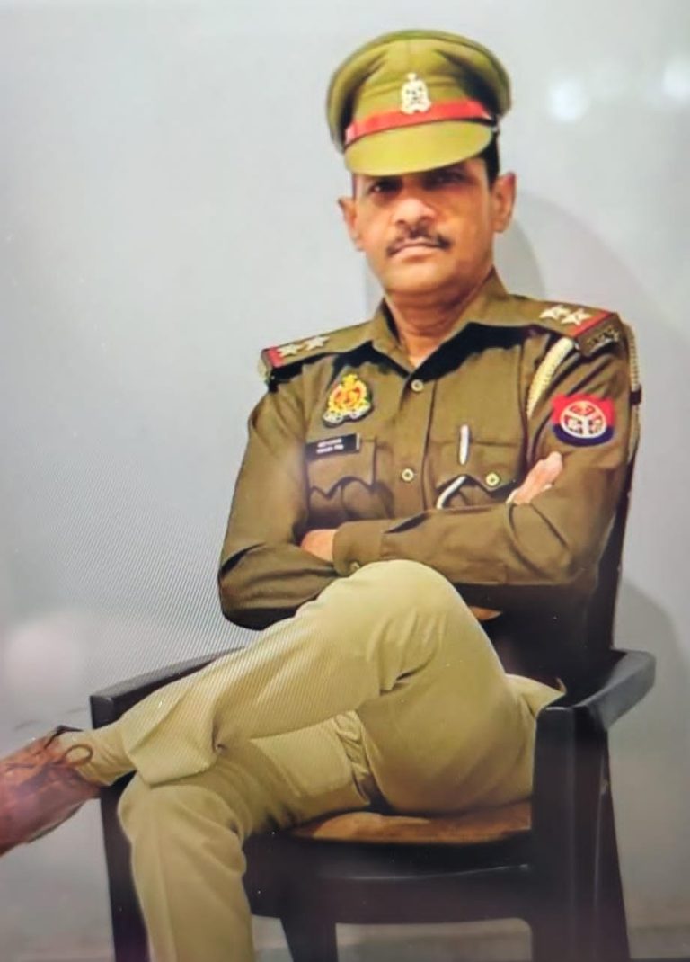 रेप पीड़िता से व्हाट्सएप पर अश्लील चैटिंग करने वाले दरोगा उदयवीर  को एसपी ने किया निलंबित