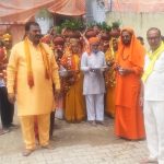भक्ति भाव से सराबोर महिलाओं ने निकाली कलश यात्रा