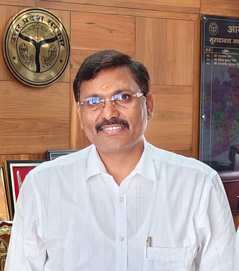 आजम खान को जेल भिजवाने वाले आईएएस (Ias)  की प्रतिनियुक्ति एक(1) साल फिर बड़ी