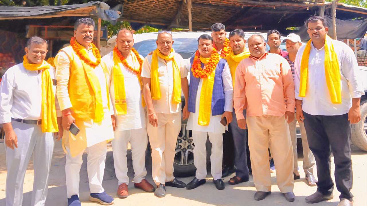 सुभासपा नेताओं का  जिलाध्यक्ष सत्यपाल तोमर के नेतृत्व हुआ स्वागत